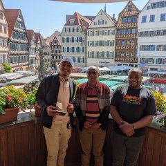 Abschlussfoto im Rathaus.

Bild: Universitätsstadt Tübingen