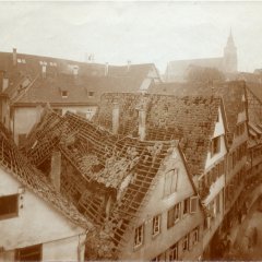 Zerstörte Häuser in der Hirschgasse nach dem Luftangriff vom 12. Oktober 1916. Bild: Stadtarchiv Tübingen, Paul Sinner