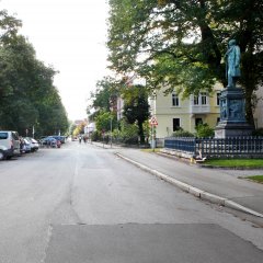 Platz der Stadt Monthey. Bild: Anne Faden