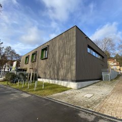 Außenansicht auf den neugebauten Martinskindergarten
Bild: Universitätsstadt Tübingen