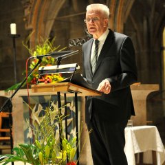 Ministerpräsident Winfried Kretschmann bei seiner Festrede zum Jubiläumsjahr am 7. März 2014 in der Stiftskirche. Bild: Gudrun de Maddalena