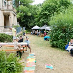 Blick in den Garten der Museumsvilla beim Sommerfest im Juli 2015. Bild: Christoph Jäckle
