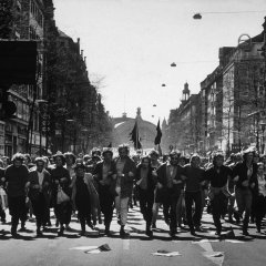 Demonstration gegen den Vietnam-Krieg, Frankfurt am Main, 1970
Bild: Barbara Klemm