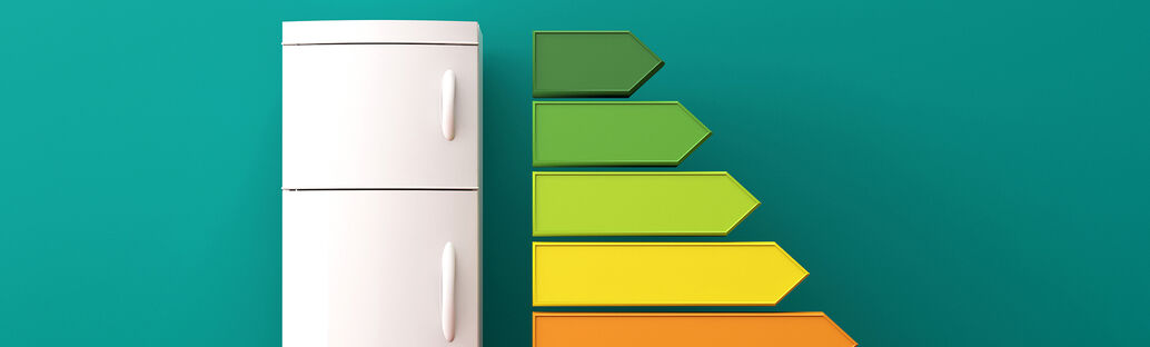 Kühlschrank, daneben bunte Balken in unterschiedlicher Länge