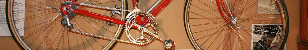 rotes Rad im Fahrradmuseum Weilheim