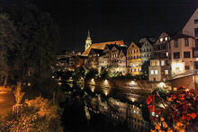 Stiftskirche und Neckarfront bei Nacht