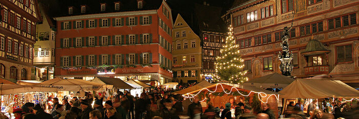 Vorweihnachtlliches Treiben in Tübingens Altstadt